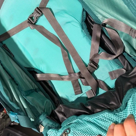 Osprey Fairview 40 Backpack - Picture 6 of 10